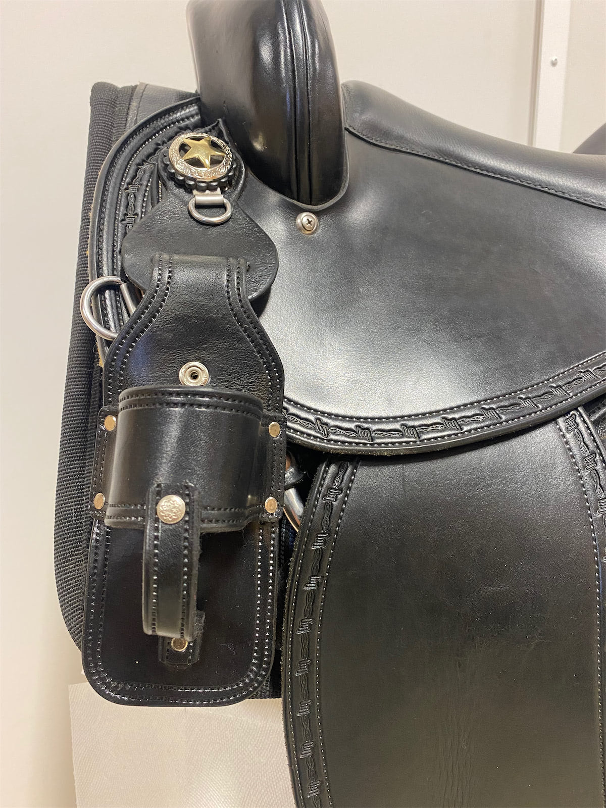 Saddle Sipper - Saddle Drink Holster