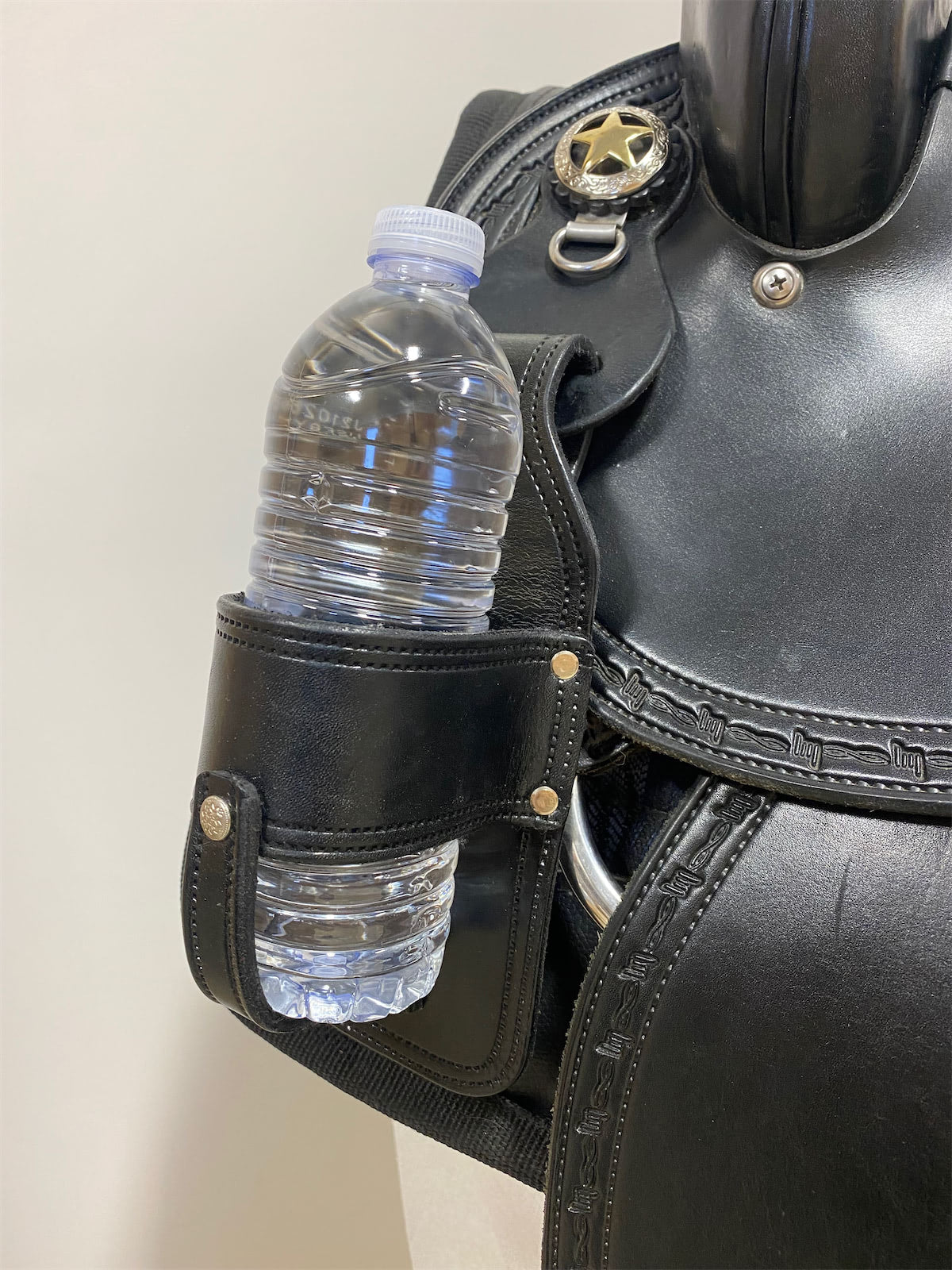 Saddle Sipper - Saddle Drink Holster