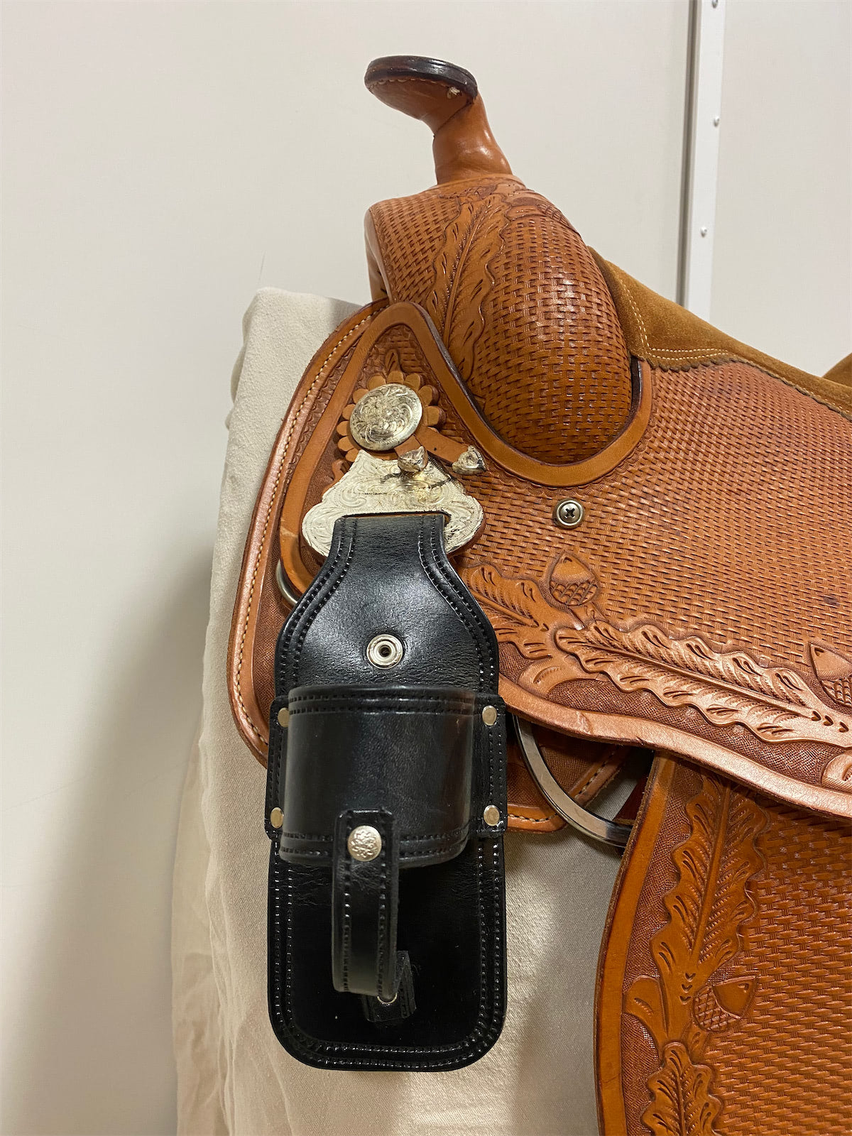 Saddle Sipper - Saddle Drink Holster