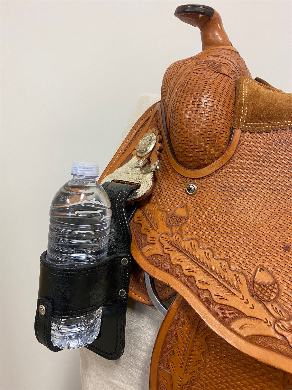 Saddle Sipper - Saddle Drink Holster